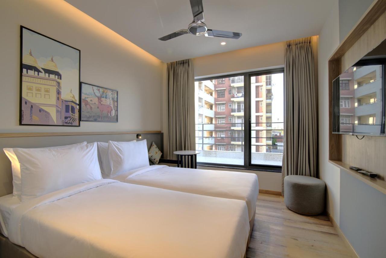 7 Apple Hotel Pratap Nagar, Jaipur Eksteriør bilde